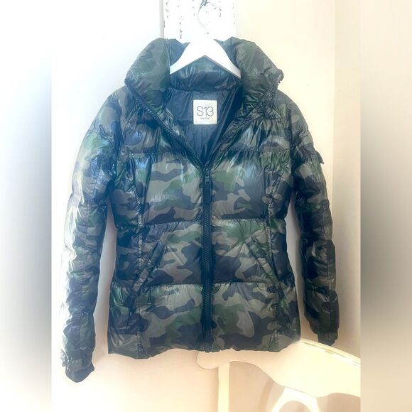 S13 NewYork Camouflage shiny Puffer Jacket; Size Small, perfect condition! - Picture 11 of 11